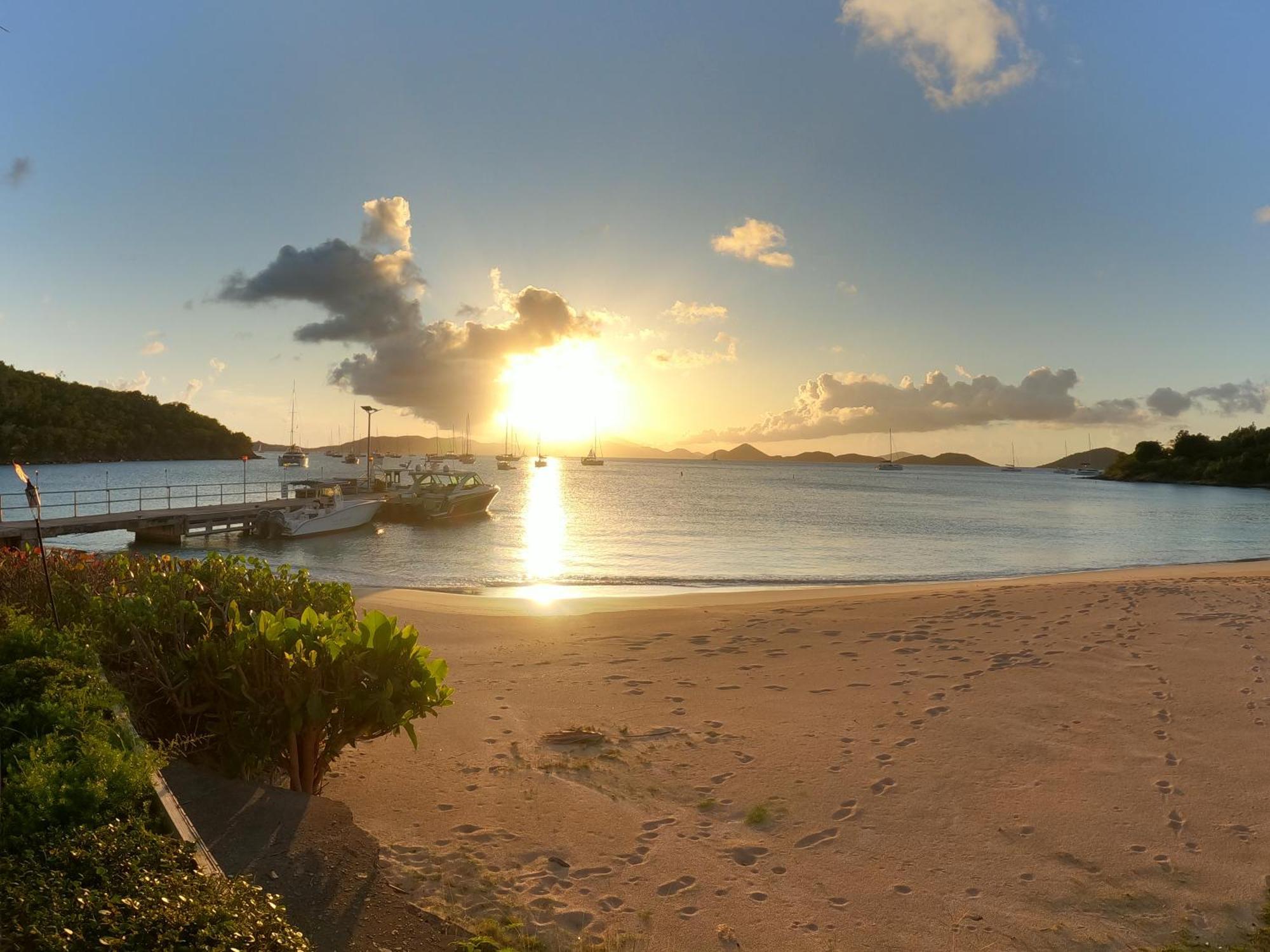 Hibiscus Suite At Sunset Serenade Cruz Bay Exterior photo